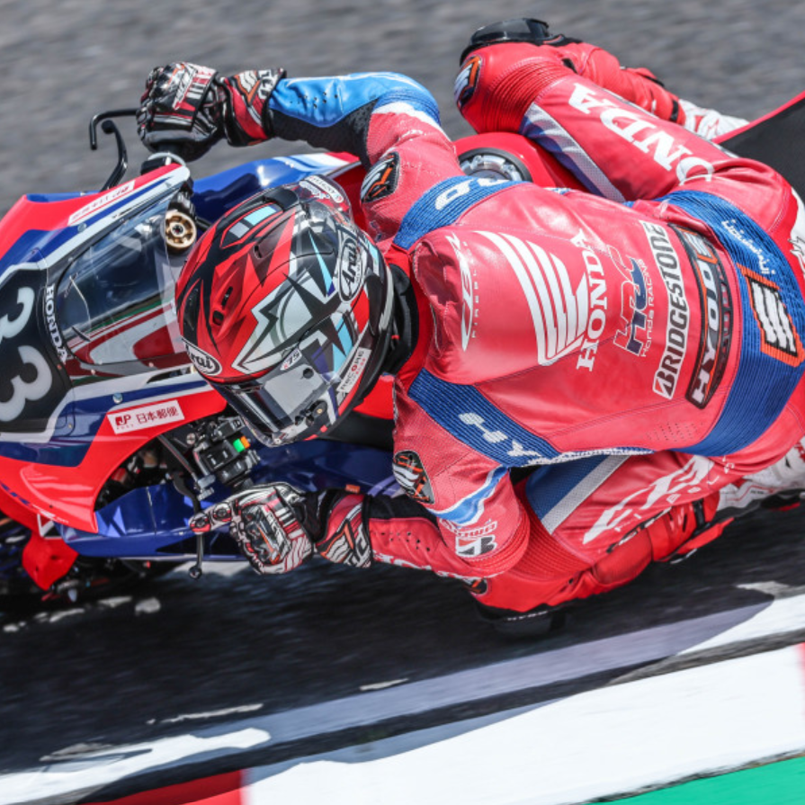 PIC: Nakasuga slides at Suzuka